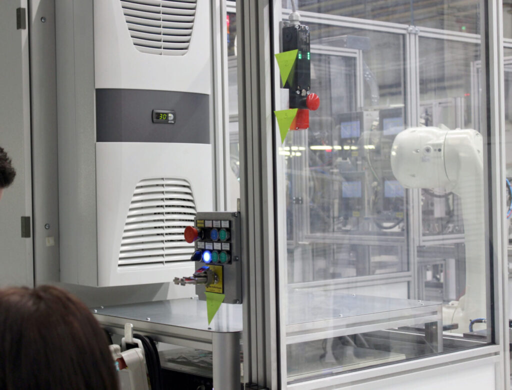 tag risk messo in fabbrica durante il laboratorio taglab, formazione di sicurezza per i dipendenti